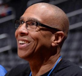 渝媒介绍重庆铜梁龙冲超庆典：也是新股东形象的首次集中展示（渝媒解读重庆铜梁龙冲超庆典：新股东形象首次集中亮相）