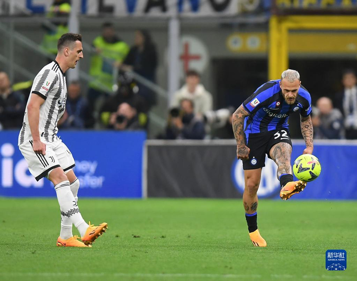 拉齐奥vs莱切：罗马尼奥利、贡多齐首发，卡马尔达、索蒂尔出战（拉齐奥迎战莱切：罗马尼奥利、贡多齐首发，卡马尔达、索蒂尔登场）