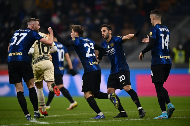 意著名足球经纪人：萨内在加拉塔萨雷能成为领袖，他水准很高（意大利名经纪人：萨内在加拉塔萨雷可当核心，实力顶尖）