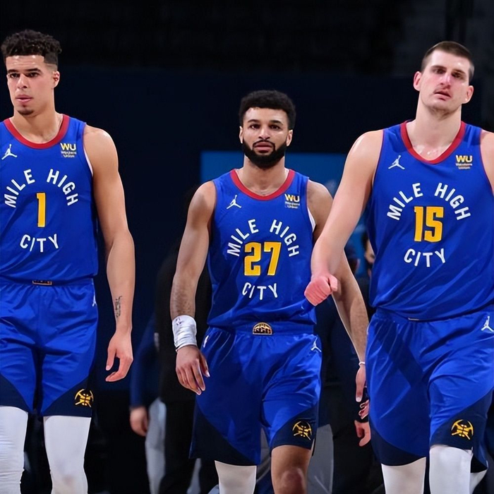 蓝军枪手 天王山之前 先在欧冠褪一层皮吧（天王山前夜，蓝军与枪手先在欧冠挨一场硬仗）