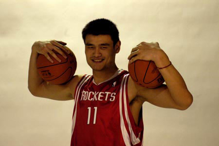 记者：申花队已于昨晚返回上海，迎来5天假期进行休整（记者：申花昨夜返沪，开启为期5天的假期休整）