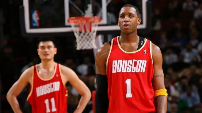 球迷在青年欧冠里对切尔西球员进行种族歧视，卡拉巴赫被罚款（青年欧冠发生针对切尔西球员的种族歧视事件，卡拉巴赫被罚款）