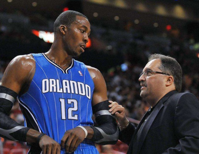 体坛记忆｜奥尼尔可是NBA的活宝，本以为是持球个人单打，但是他却戏耍了霍华德（体坛记忆｜NBA活宝奥尼尔：看似持球单打，却把霍华德戏耍一番）