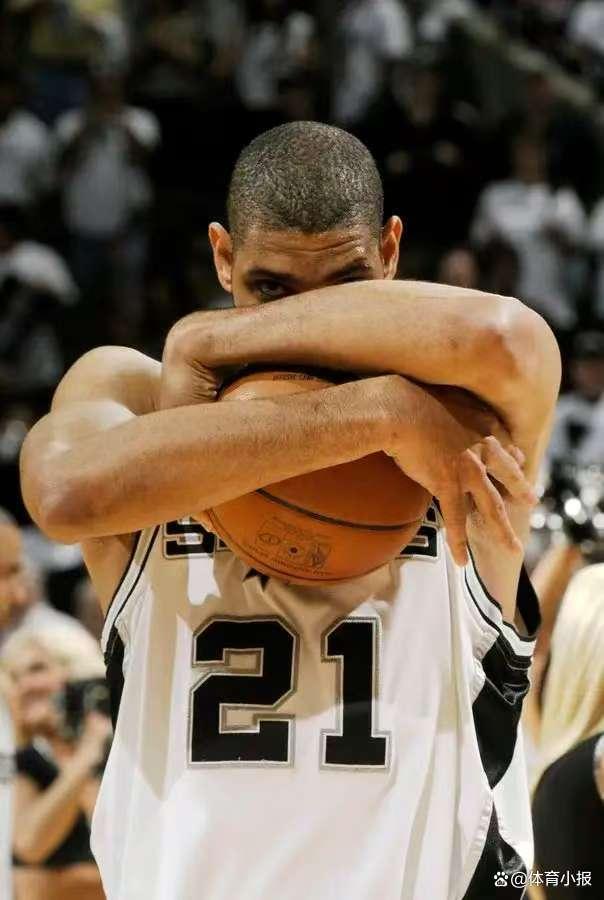 记者：彭啸应该是韧带损伤，联赛最后一轮可能是赶不上了（记者称彭啸疑似韧带受伤，或无缘联赛收官战）