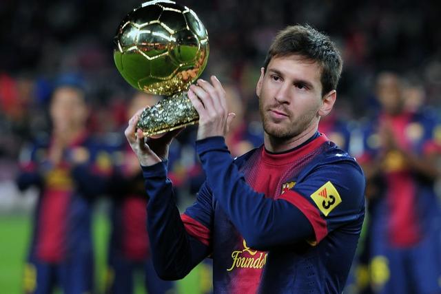 翻新太贵，维罗纳市长托马西提出把维罗纳现主场直接拆除再重建（维罗纳球场翻新成本过高，市长托马西提议拆除现有主场并重建）