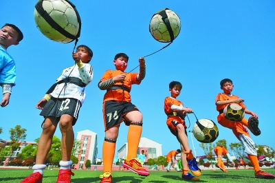 CBA赛场技术统计：广东队三分命中率领先,（CBA技术统计：广东队三分命中率居首）
