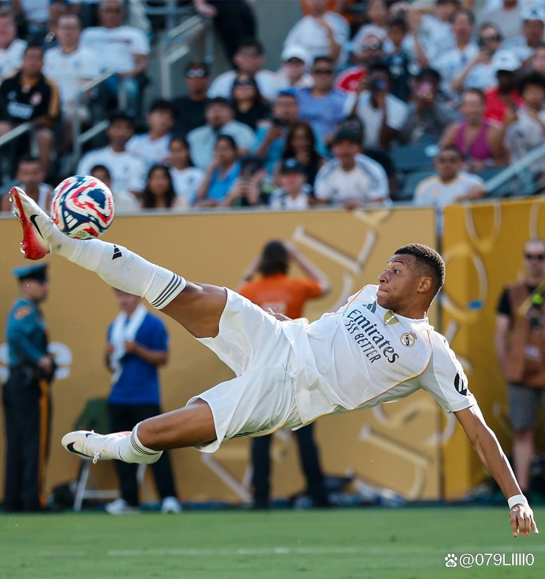 每体：孔德本赛季状态不佳，伊尼戈离队后巴萨防线表现不稳（每体：孔德状态低迷，伊尼戈走后巴萨后防稳定性下滑）