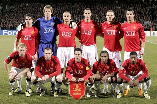 状态不错！保罗·乔治里突外投连中两球 帮助76人占据主动（手感正佳！保罗·乔治内突外投连续命中两记，76人抢得先机）