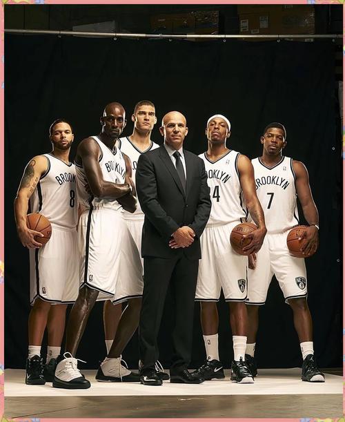 世体：亚马尔与詹姆斯四点相似，追赶乔丹与梅西的寒门天才（世体：亚马尔与詹姆斯有四大共通点，寒门天才正向乔丹与梅西看齐）