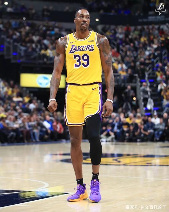 约基奇追平奥尼尔，成为半场80%+得到20分最多的中锋（约基奇与奥尼尔并列中锋第一：半场命中率80%+且20分场次最多）