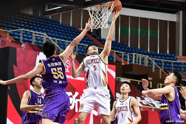 几十人参与斗殴，网传安徽省青少年足球联赛爆发大规模冲突（安徽青少年足球联赛被曝发生群体斗殴，数十人卷入）